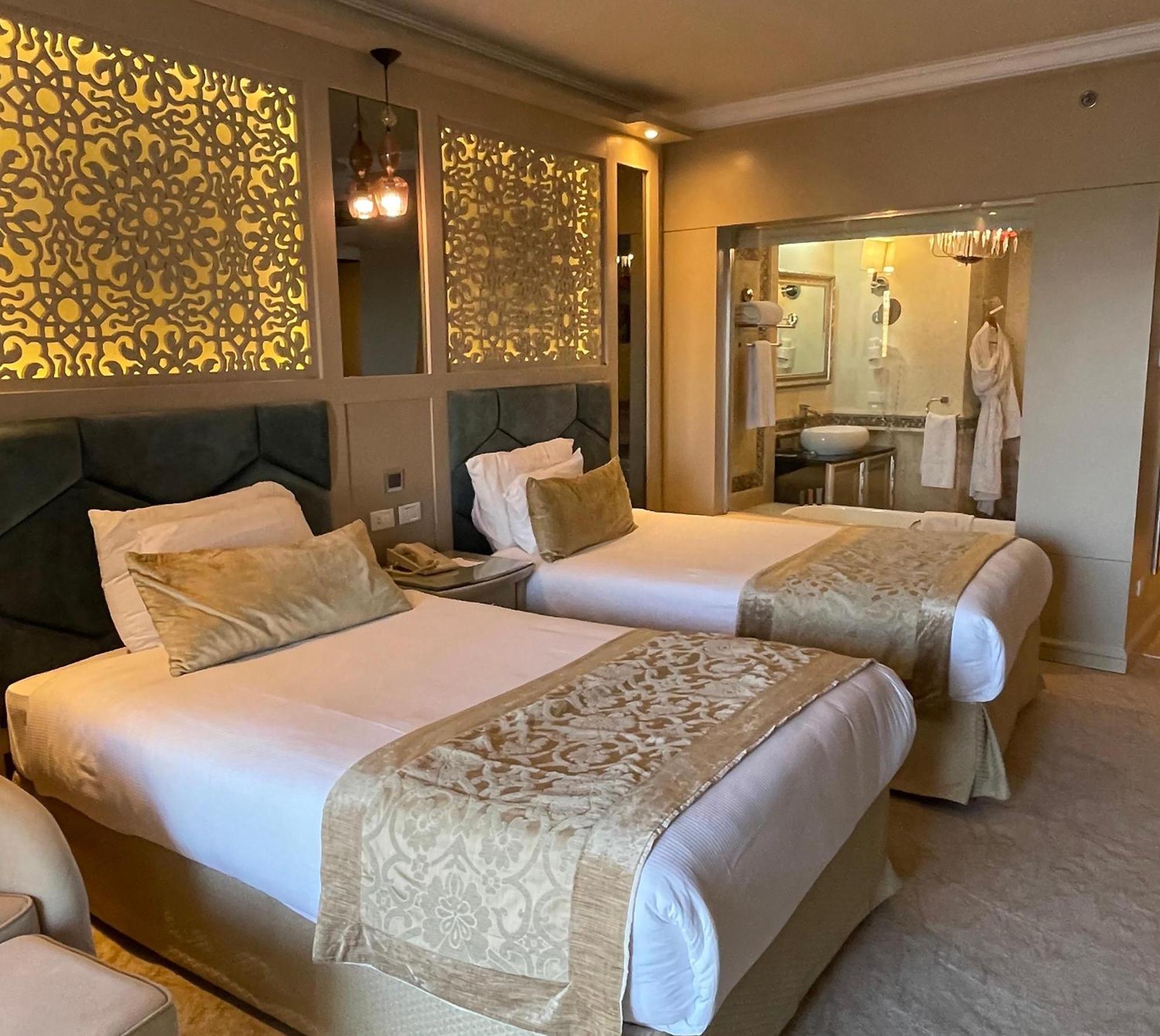 فندق وسبا بريمير رومانس بوتيك  الغردقة المظهر الخارجي الصورة A room at the hotel